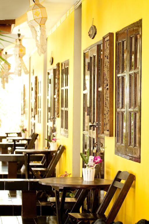 Baan Puang Petch Hotell Chiang Mai Exteriör bild